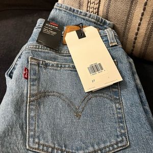 Levi’s wedgie jeans